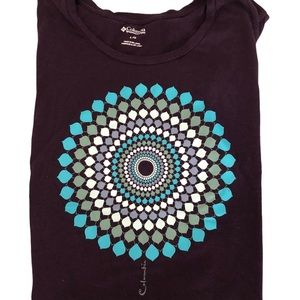 Women’s Columbia large Mandala design t-shirt